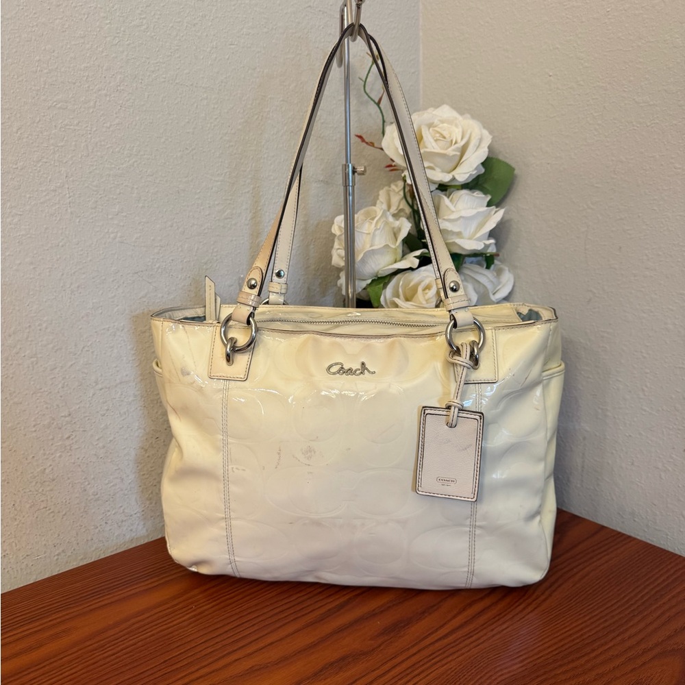 Coach Patent Leather Shoulder Tote in Cream